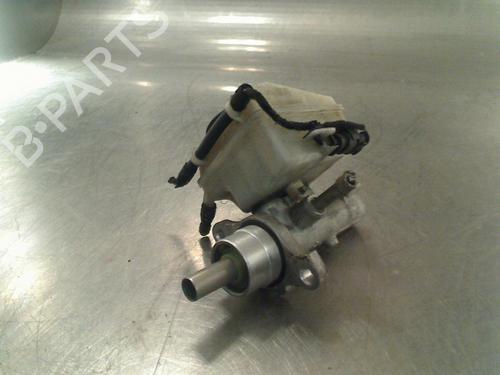 Used Brake master cylinder Brake master cylinder OPEL ASTRA H Estate (A04) 1.8 (L35) (125 hp) 34682457 34682457
