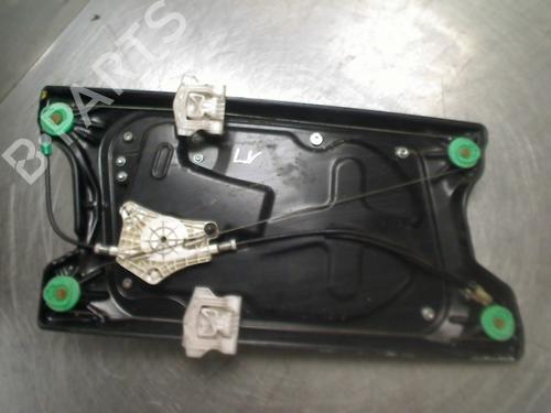 Used Front left window mechanism Front left window mechanism LAND ROVER DISCOVERY III (L319) 2.7 TD 4x4 (190 hp) 34686211 34686211