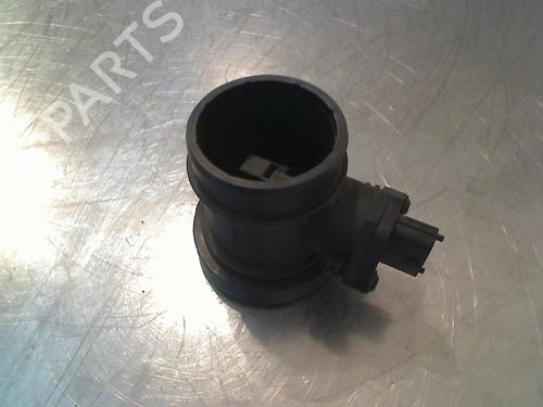 Used Mass air flow sensor Mass air flow sensor ALFA ROMEO 147 (937_) 1.6 16V T.SPARK ECO (937.AXA1A, 937.BXA1A) (105 hp) 34677762 34677762