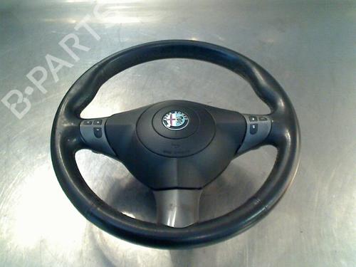 Used Driver airbag Driver airbag ALFA ROMEO GT (937_) 2.0 JTS (937CXH1A, 937CXH11) (165 hp) 34683881 34683881
