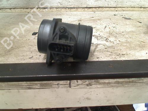 Used Mass air flow sensor Mass air flow sensor VW GOLF IV (1J1) 1.9 TDI (110 hp) 34657386 34657386