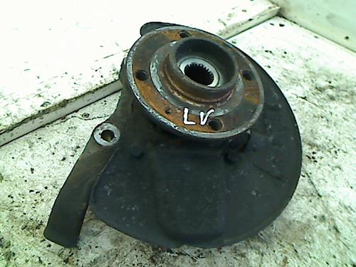 Used Left front steering knuckle Left front steering knuckle VOLVO 850 Estate (855) 2.4 (140 hp) 34652917 34652917