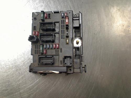 Used Fuse box Fuse box PEUGEOT 307 Break (3E) 1.4 HDi (68 hp) 34689970 34689970