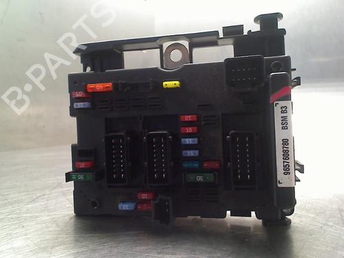 Used Fuse box Fuse box PEUGEOT 206 Hatchback (2A/C) 1.4 i (75 hp) 34688318 34688318