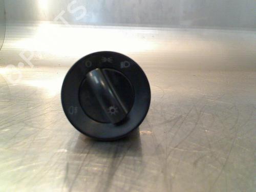 Used Headlight switch Headlight switch VW POLO IV (9N_, 9A_) 1.4 16V (75 hp) 34677503 34677503