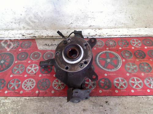 Used Right front steering knuckle Right front steering knuckle RENAULT LAGUNA II (BG0/1_) 2.0 16V IDE (BG0N) (140 hp) 34661977 34661977