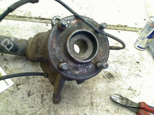 Used Right front steering knuckle Right front steering knuckle FORD COUGAR (EC_) 2.5 V6 24V (170 hp) 34655172 34655172
