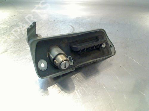 Used Rear left exterior door handle Rear left exterior door handle VW CADDY III Box Body/MPV (2KA, 2KH, 2CA, 2CH) 2.0 SDI (70 hp) 34678118 34678118