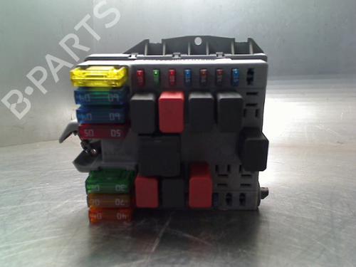 Used Fuse box Fuse box FIAT PUNTO (188_) 1.2 16V 80 (188.233, .235, .253, .255, .333, .353, .639,... (80 hp) 34688058 34688058