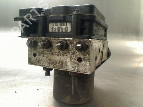 Used ABS pump ABS pump MERCEDES-BENZ VITO / MIXTO Van (W639) 109 CDI (639.601, 639.603, 639.605) (88 hp) 34686240 34686240