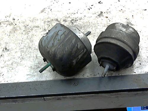 engine-mount-audi-a4-b5-avant-8d5-1994-1995-1996-1997-1998-1999-2000-2001-2002-34653464 main image