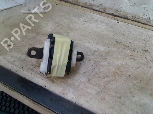 rear-center-seatbelt-nissan-almera-ii-hatchback-n16-2000-34657286 main image
