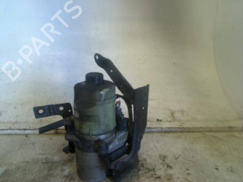 Used Steering pump Steering pump FORD FOCUS II (DA_, HCP, DP) 1.6 TDCi (100 hp) 34672401 34672401