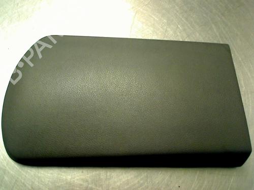 Used Armrest / Center console Armrest / Center console PEUGEOT 3008 I MPV (0U_) 1.6 VTi (120 hp) 35799594 35799594