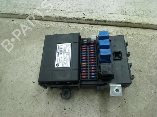Used Fuse box Fuse box 34669570 34669570