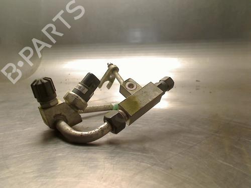Used AC pipe AC pipe PORSCHE BOXSTER (986) 2.7 (220 hp) 34685243 34685243