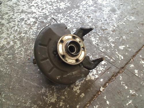 Used Right front steering knuckle Right front steering knuckle VW POLO IV (9N_, 9A_) 1.9 SDI (64 hp) 34665060 34665060
