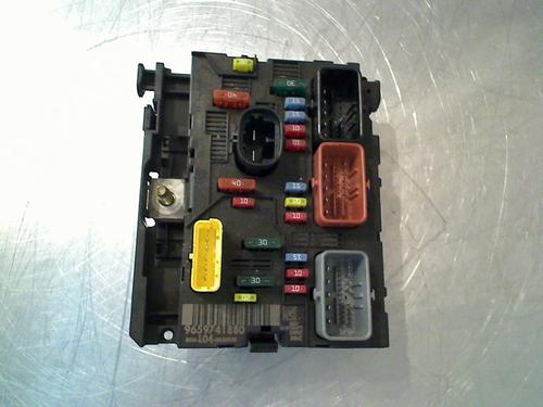 Used Fuse box Fuse box PEUGEOT 307 Break (3E) 1.6 16V (109 hp) 34677387 34677387
