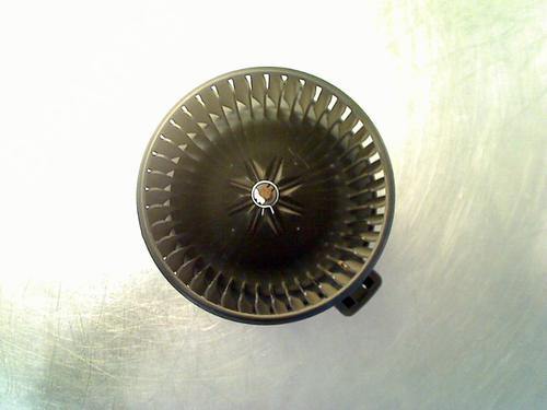 Used Heater blower motor Heater blower motor KIA CARENS III MPV (UN) 2.0 CVVT (144 hp) 40266567 40266567