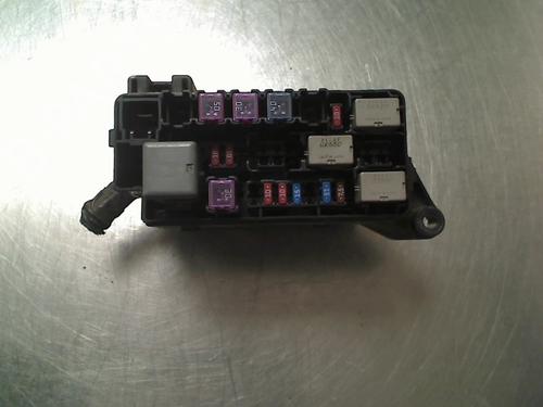 Used Fuse box Fuse box DAIHATSU CUORE VI (L251, L250_, L260_) 1.0 (58 hp) 34688540 34688540