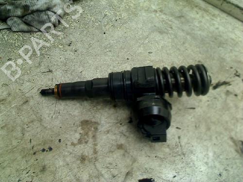 injector-vw-passat-b55-variant-3b6-2000-2001-2002-2003-2004-2005-34674161 main image
