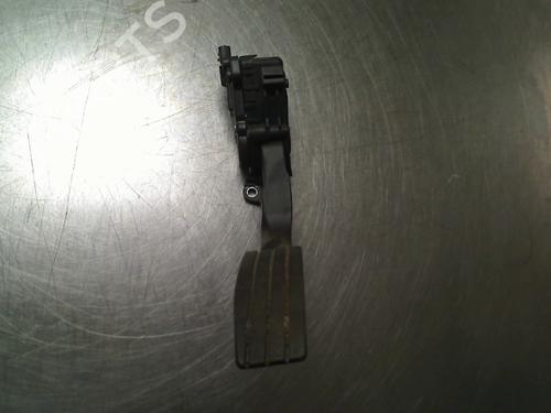 Pedal Pedal RENAULT TWINGO II (CN0_) 1.2 (CN0D) (58 hp) 34690275 34690275