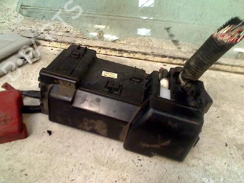 Caixa de fusíveis Caixa de fusíveis CITROËN C1 (PM_, PN_) 1.0 (68 hp) 34674273 34674273