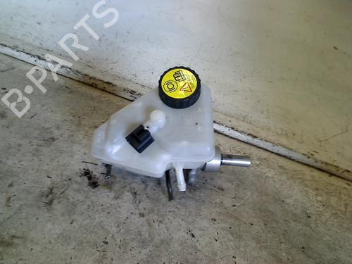 brake-master-cylinder-ford-mondeo-iii-b5y-2000-2001-2002-2003-2004-2005-2006-2007-34669107 main image