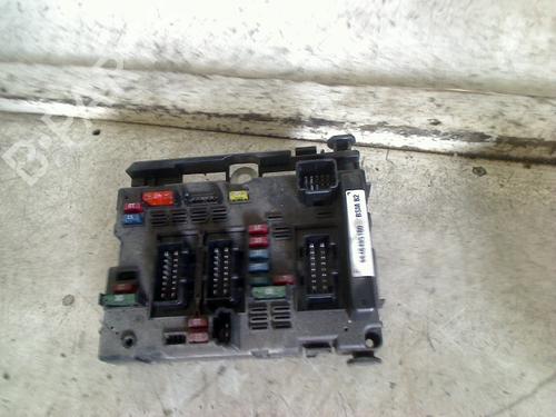 Used Fuse box Fuse box PEUGEOT 307 (3A/C) 1.4 (75 hp) 34671923 34671923