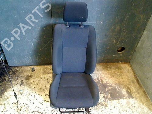 Sæde højre fortil Sæde højre fortil SUZUKI SWIFT III (MZ, EZ) 1.3 (RS413, ZC11S) (92 hp) 35775146 35775146