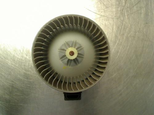 Motor da chauffage Motor da chauffage SUZUKI SWIFT III (MZ, EZ) 1.3 (RS413, ZC11S) (92 hp) 35775115 35775115