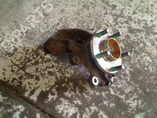 Used Left front steering knuckle Left front steering knuckle FORD FOCUS C-MAX (DM2) 1.6 TDCi (90 hp) 34667164 34667164