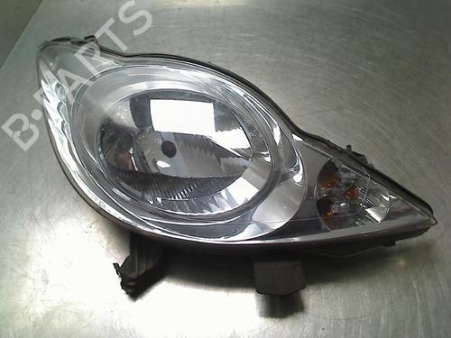 Used Right headlight Right headlight PEUGEOT 107 (PM_, PN_) 1.0 (68 hp) 34689102 34689102