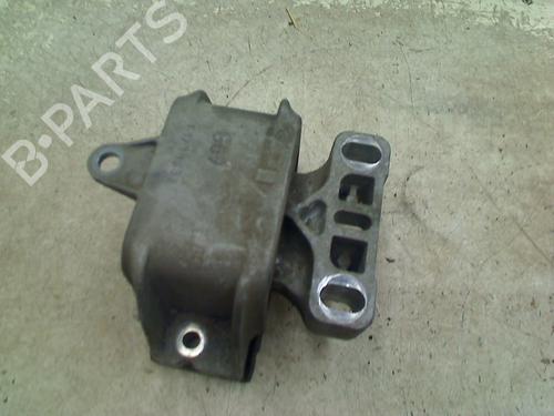 Used Engine mount Engine mount VW BORA I (1J2) 2.0 (115 hp) 34668626 34668626