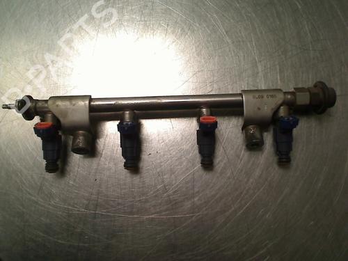 Used Injection rail Injection rail KIA CEE'D Hatchback (ED) 1.4 (109 hp) 34689715 34689715