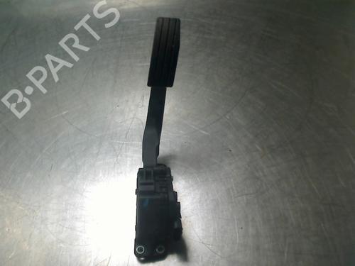 Used Pedal Pedal RENAULT TWINGO II (CN0_) 1.2 16V (CN04, CN0B) (75 hp) 34685666 34685666