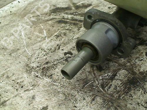 Used Brake master cylinder Brake master cylinder VW POLO IV (9N_, 9A_) 1.4 16V (75 hp) 34654039 34654039