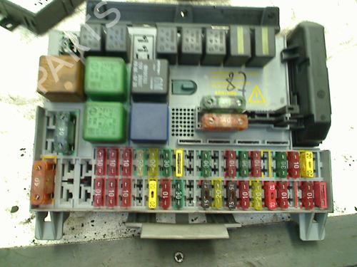 Used Fuse box Fuse box 34651872 34651872