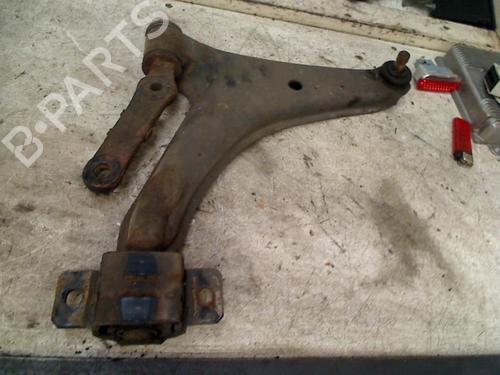 Used Right front suspension arm Right front suspension arm SUZUKI SWIFT II Hatchback (EA, MA) 1.0 i (SF310, AA44) (53 hp) 34657624 34657624