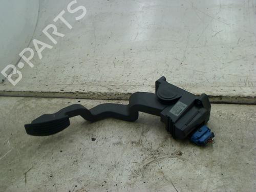 Pedal Pedal FIAT STILO (192_) 1.6 16V (192_XB1A) (103 hp) 34669809 34669809