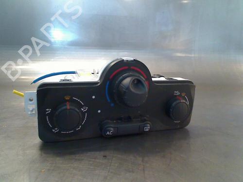 climate-control-renault-clio-iii-br01-cr01-2005-2006-2007-2008-2009-2010-2011-2012-2013-2014-34683393 main image