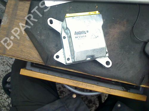 Used ECU airbags ECU airbags RENAULT LAGUNA II Grandtour (KG0/1_) 2.2 dCi (KG0F) (150 hp) 34655793 34655793