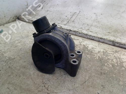 Used Engine mount Engine mount MITSUBISHI SPACE WAGON (N9_W, N8_W) 2.4 GDI (N84W) (150 hp) 34663870 34663870