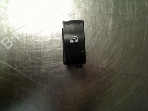 Used Switch Switch RENAULT ESPACE IV (JK0/1_) 3.5 V6 (JK00, JK0F, JK0P, JK0S, JK0W) (241 hp) 34688082 34688082