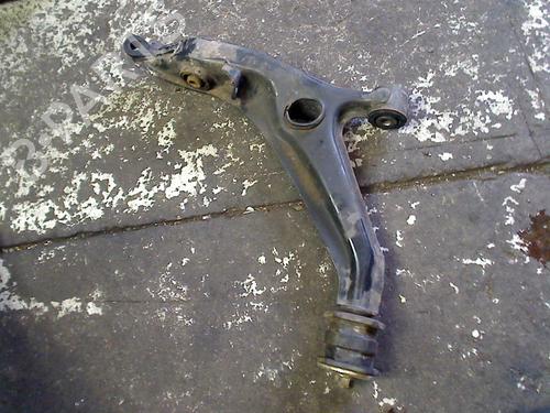 Used Left front suspension arm Left front suspension arm HONDA CIVIC VI Hatchback (EJ, EK) 1.4 i (EJ9) (75 hp) 34665501 34665501