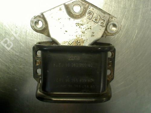Used Engine mount Engine mount PEUGEOT 3008 I MPV (0U_) 1.6 VTi (120 hp) 35799595 35799595