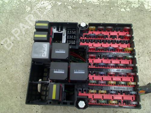Used Fuse box Fuse box FORD FIESTA V (JH_, JD_) 1.25 16V (70 hp) 34666581 34666581