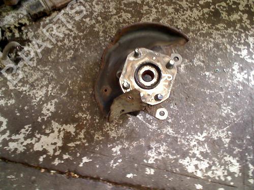 Used Right front steering knuckle Right front steering knuckle TOYOTA STARLET (_P9_) 1.3 (EP91_, EP91R) (75 hp) 34664483 34664483