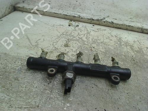 Used Injection rail Injection rail VOLVO S40 II (544) 2.0 D (136 hp) 34662975 34662975