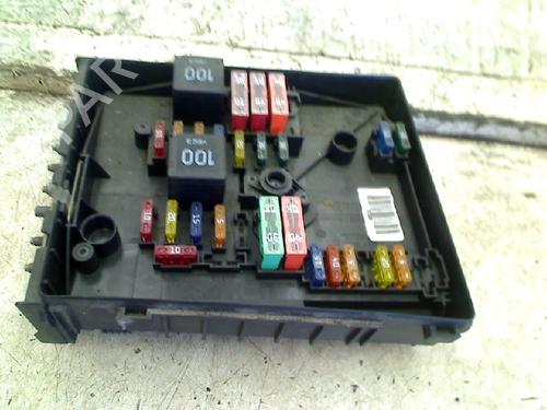 Used Fuse box Fuse box AUDI A3 Convertible (8P7) 1.8 TFSI (160 hp) 34674812 34674812